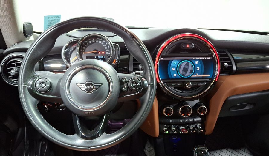 Mini Cooper 1.5 COOPER PEPPER DCT Hatchback 2021