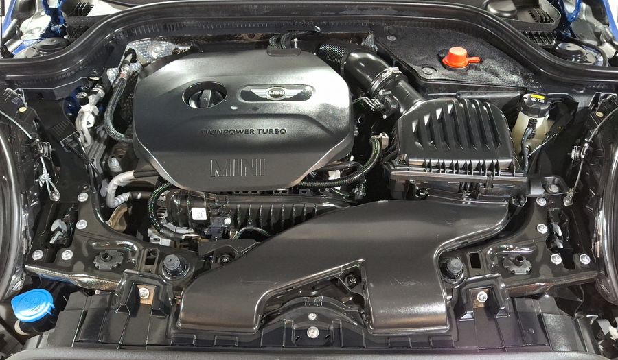 Mini Cooper 1.5 COOPER CHILI Hatchback 2016