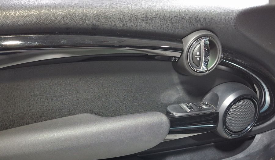 Mini Cooper 1.5 COOPER CHILI Hatchback 2016