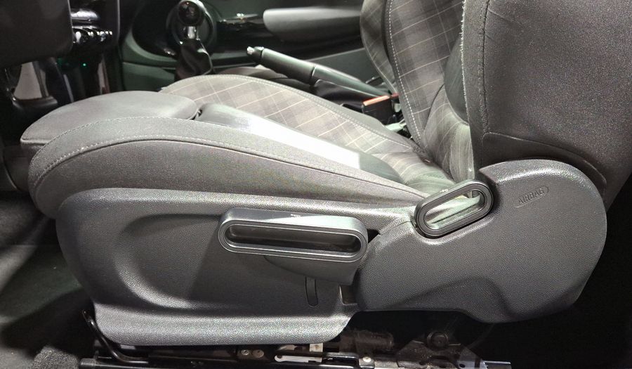 Mini Cooper 1.5 COOPER CHILI Hatchback 2016