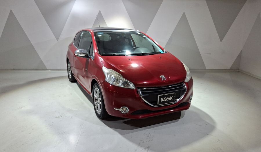 Peugeot 208 1.6 FELINE MT Hatchback 2014