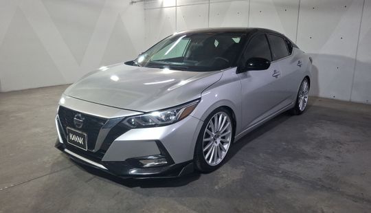 Nissan • Sentra