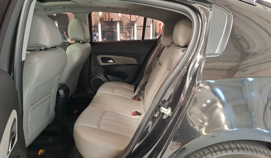 Chevrolet Cruze 1.8 LTZ AT Hatchback 2013