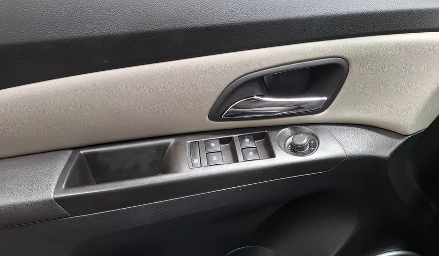 Chevrolet Cruze 1.8 LTZ AT Hatchback 2013