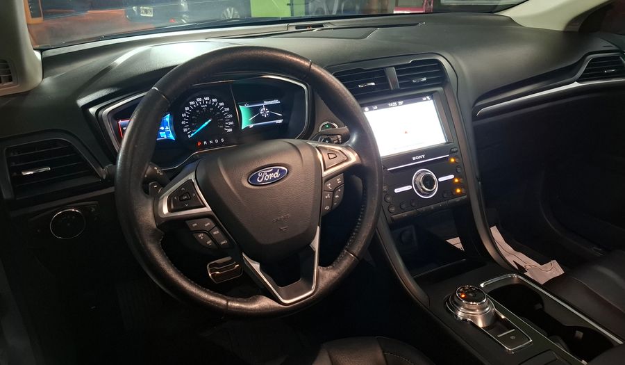 Ford Mondeo 2.0 TITANIUM AUTO Sedan 2017