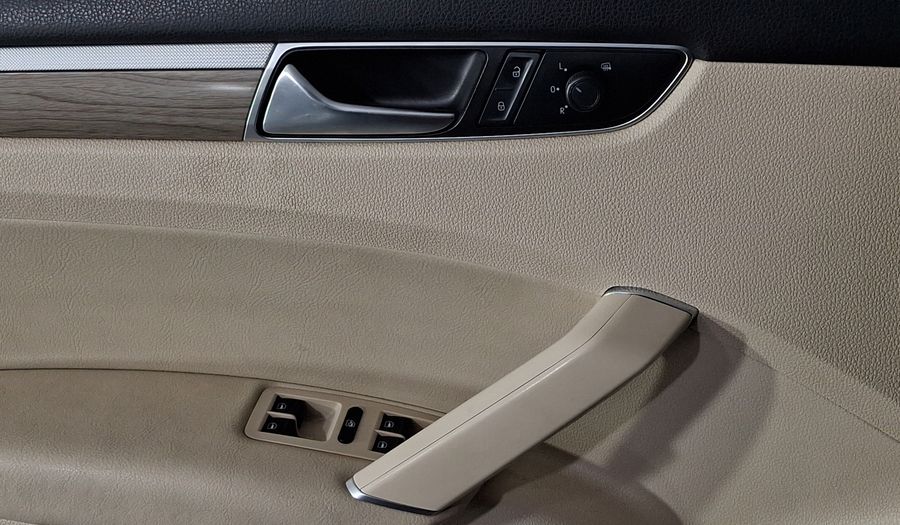Volkswagen Passat 2.5 SPORTLINE AUTO Sedan 2018