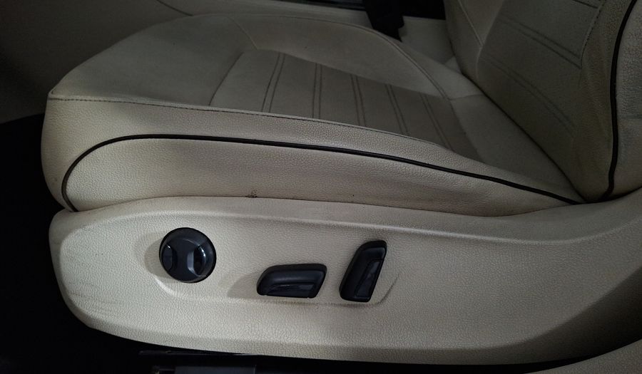 Volkswagen Passat 2.5 SPORTLINE AUTO Sedan 2018