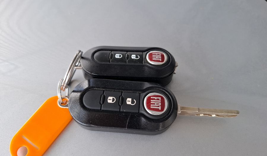 Fiat Mobi 1.0 EASY Hatchback 2017