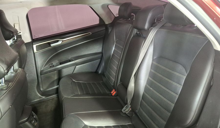 Ford Fusion 2.0 GTDI SE LUXURY PLUS NAV AT Sedan 2015