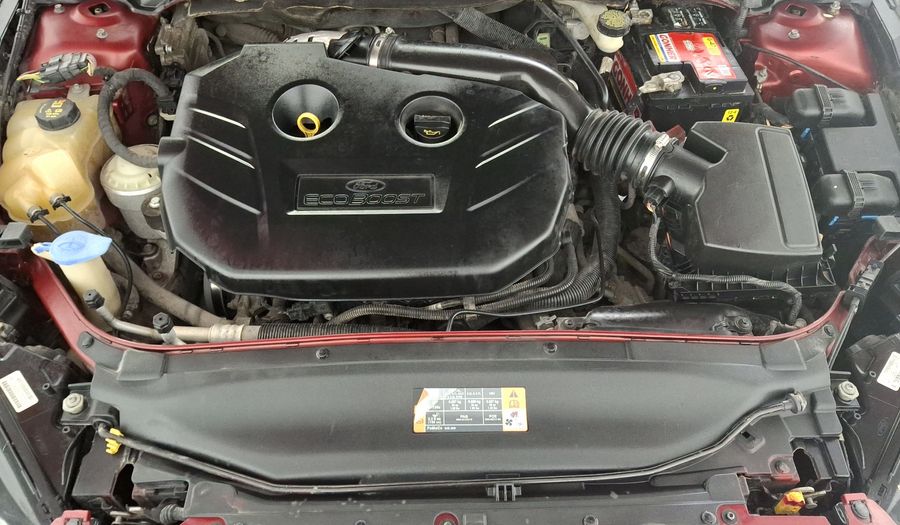 Ford Fusion 2.0 GTDI SE LUXURY PLUS NAV AT Sedan 2015