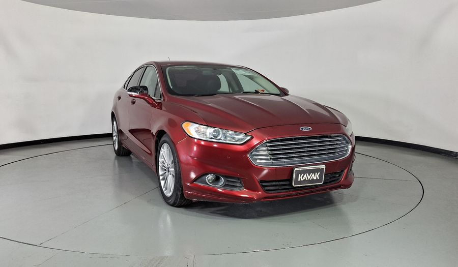 Ford Fusion 2.0 GTDI SE LUXURY PLUS NAV AT Sedan 2015