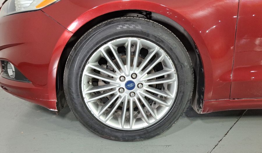 Ford Fusion 2.0 GTDI SE LUXURY PLUS NAV AT Sedan 2015