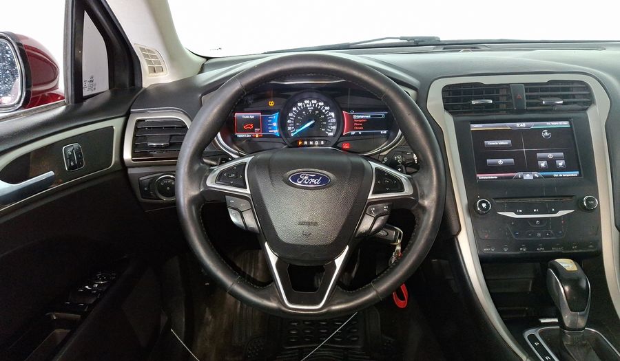 Ford Fusion 2.0 GTDI SE LUXURY PLUS NAV AT Sedan 2015