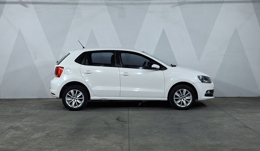 Volkswagen Polo 1.6 MT Hatchback 2017