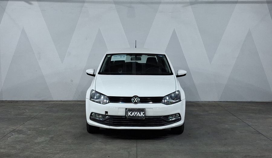 Volkswagen Polo 1.6 MT Hatchback 2017