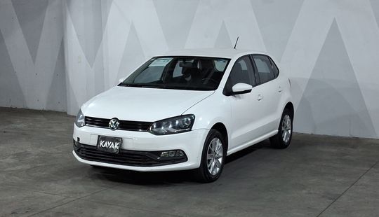 Volkswagen • Polo