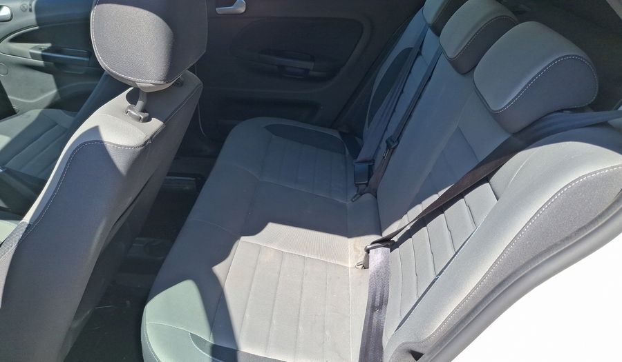 Volkswagen Gol 1.6 HIGHLINE Hatchback 2021