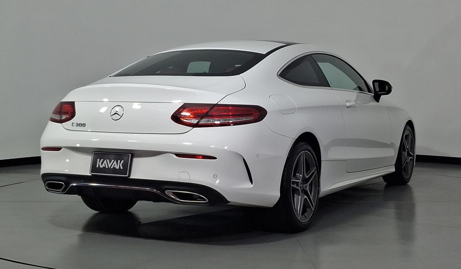 Mercedes Benz Clase C 2.0 300 AUTO Coupe 2019
