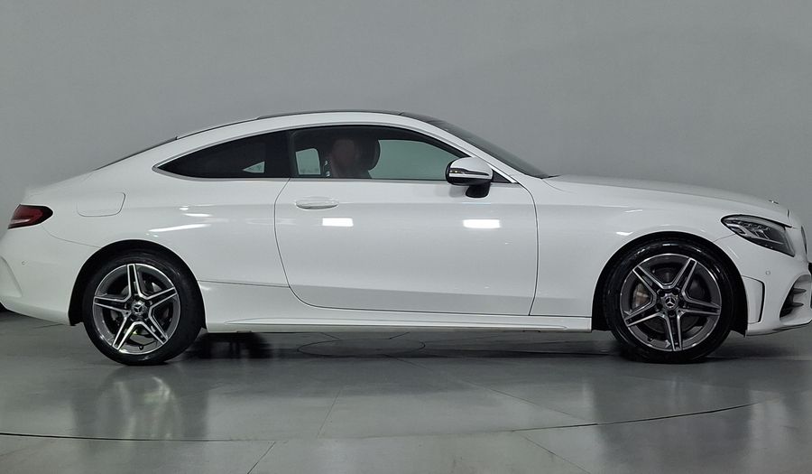 Mercedes Benz Clase C 2.0 300 AUTO Coupe 2019