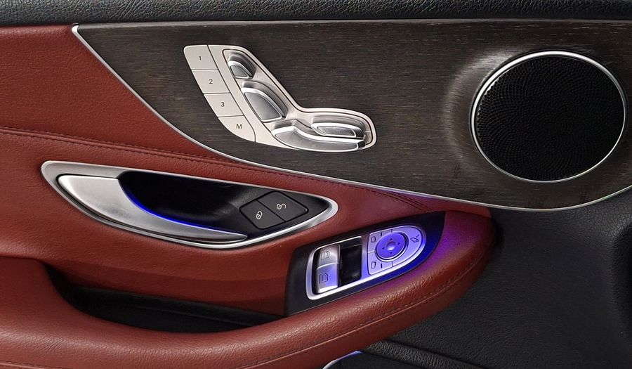 Mercedes Benz Clase C 2.0 300 AUTO Coupe 2019
