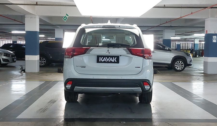 Mitsubishi Outlander 2.2 DI-D TOP AUTO 4WD Suv 2018