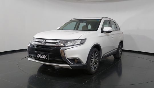 Mitsubishi • Outlander