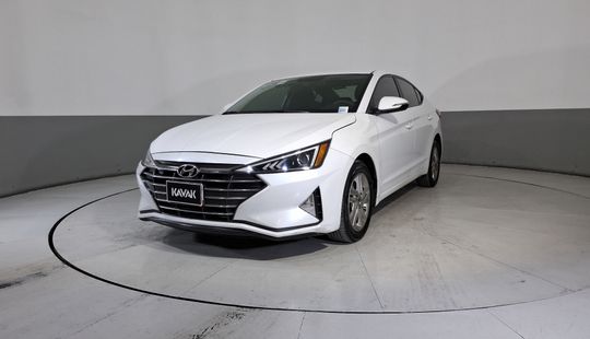 Hyundai • Elantra