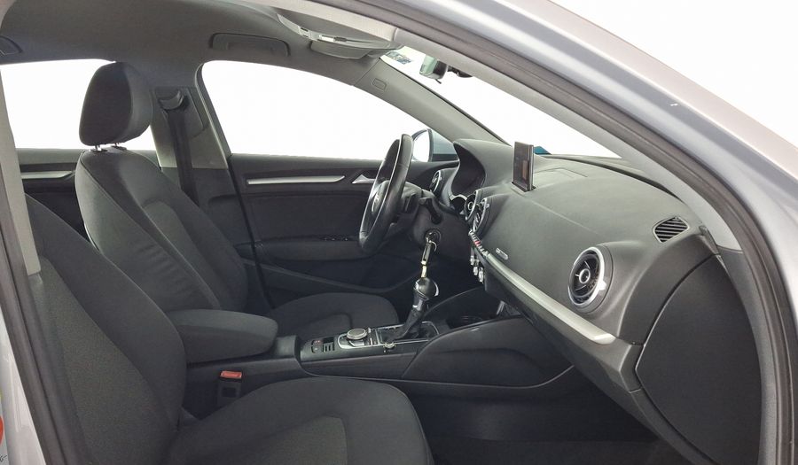 Audi A3 1.4 TFSI DYNAMIC Sedan 2017