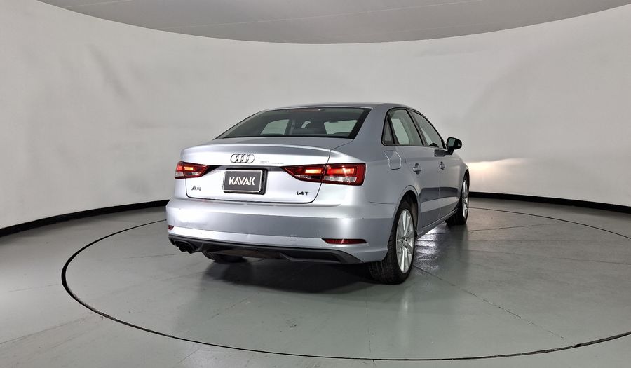 Audi A3 1.4 TFSI DYNAMIC Sedan 2017