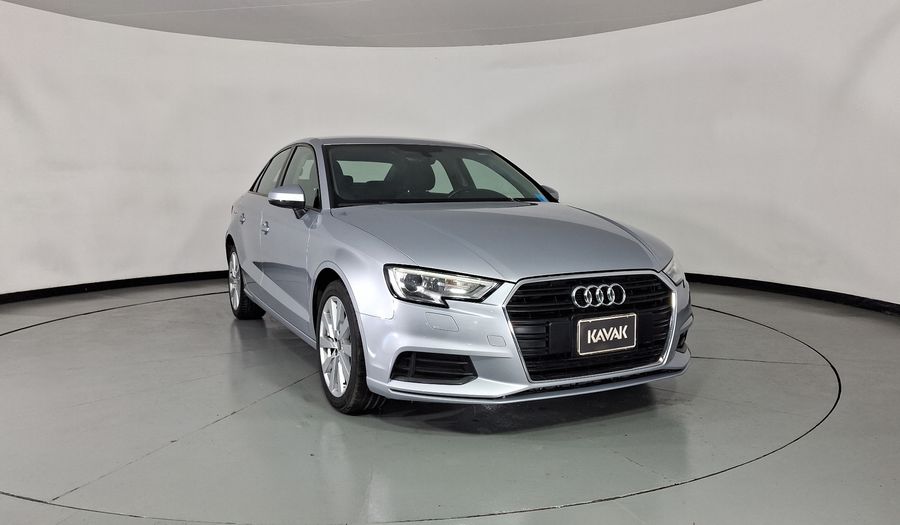 Audi A3 1.4 TFSI DYNAMIC Sedan 2017