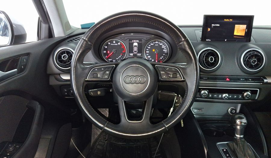 Audi A3 1.4 TFSI DYNAMIC Sedan 2017