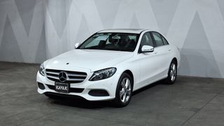 Mercedes Benz • Clase C
