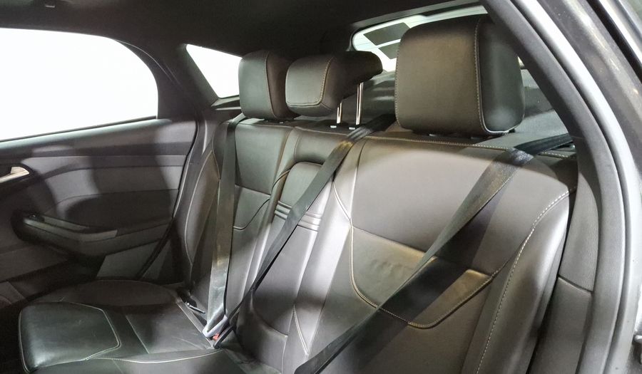 Ford Focus 2.0 ST TM Hatchback 2016