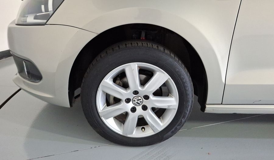 Volkswagen Vento 1.6 HIGHLINE TIPTRONIC Sedan 2015