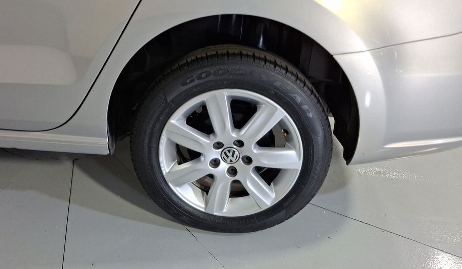 Volkswagen Vento 1.6 HIGHLINE TIPTRONIC Sedan 2015