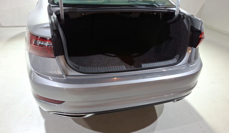 Volkswagen Jetta 1.4 R-LINE AUTO Sedan 2021