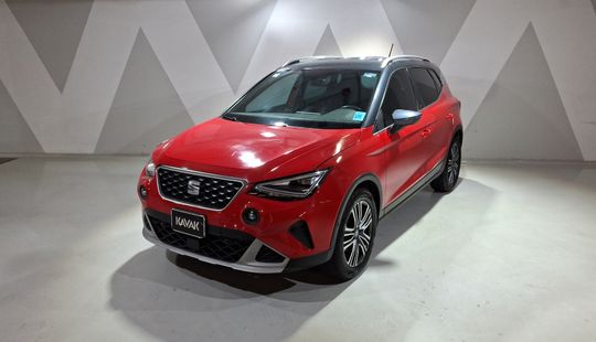 2023 • 46,628 km • Automático