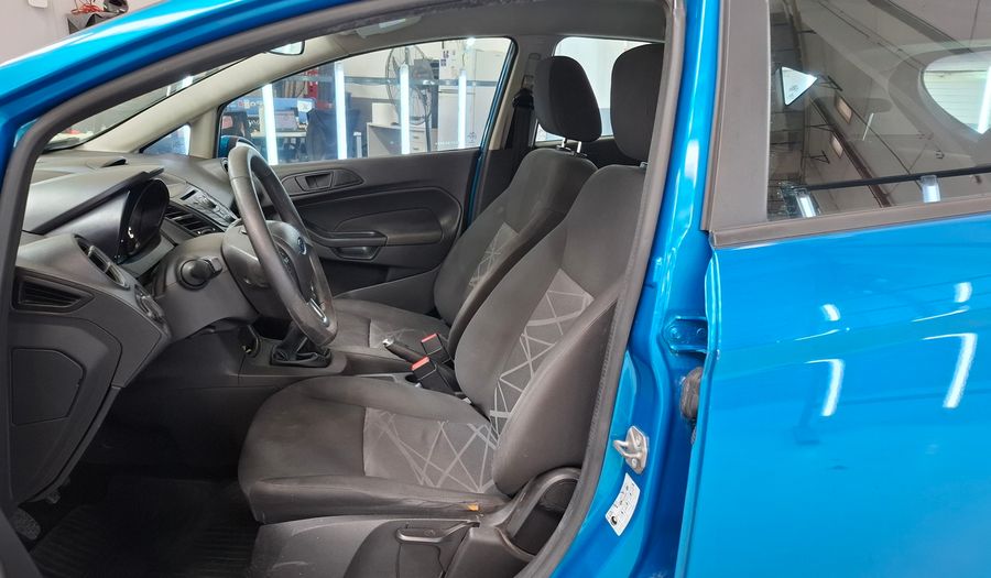 Ford Fiesta Kinetic Design 1.6 S PLUS Hatchback 2014