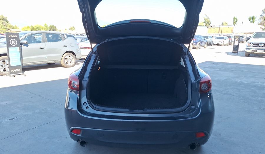 Mazda 3 2.0 SKYACTIV-G V Hatchback 2015