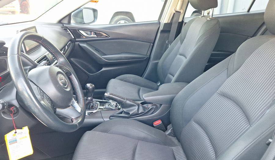 Mazda 3 2.0 SKYACTIV-G V Hatchback 2015
