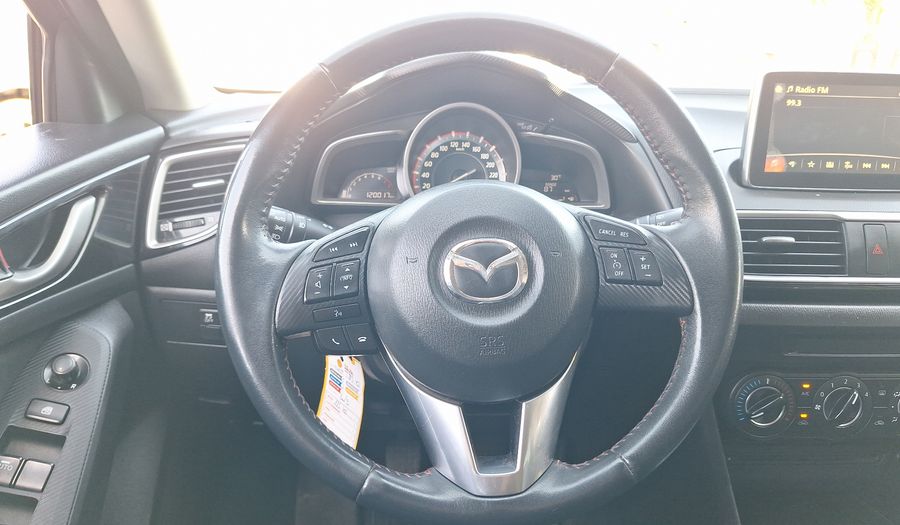 Mazda 3 2.0 SKYACTIV-G V Hatchback 2015