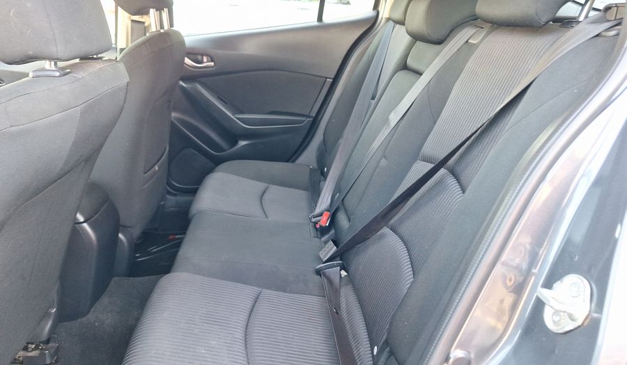 Mazda 3 2.0 SKYACTIV-G V Hatchback 2015