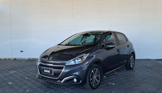 Peugeot • 208