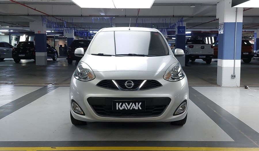 Nissan March 1.6 SV CVT Hatchback 2017