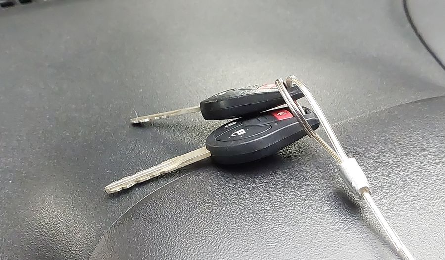 Nissan March 1.6 SV CVT Hatchback 2017