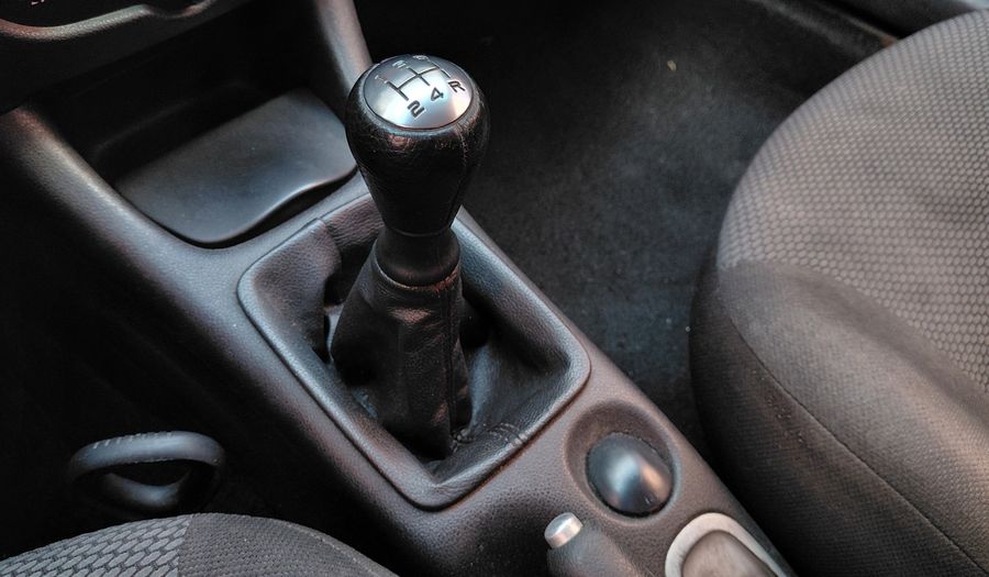 Peugeot 207 1.6 COMPACT XS MT Hatchback 2012