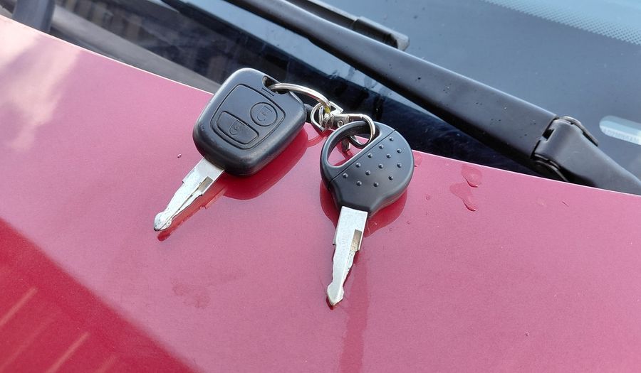 Peugeot 207 1.6 COMPACT XS MT Hatchback 2012