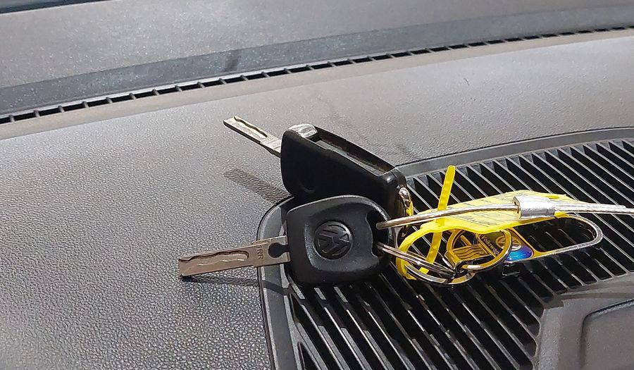 Volkswagen Up 1.0 12V E-FLEX HIGH UP! I-MOTION Hatchback 2016