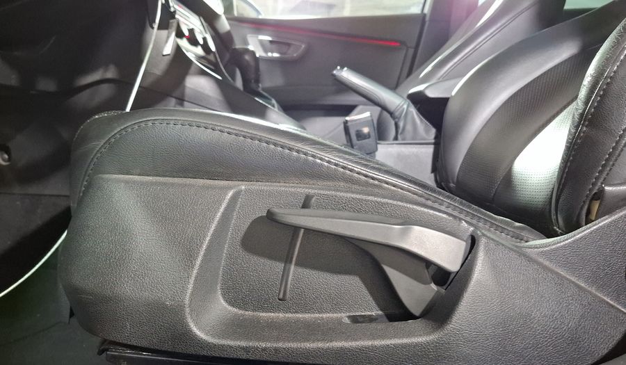 Seat Leon 2.0 CUPRA DSG Hatchback 2016