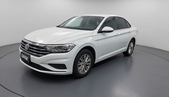 Volkswagen • Jetta